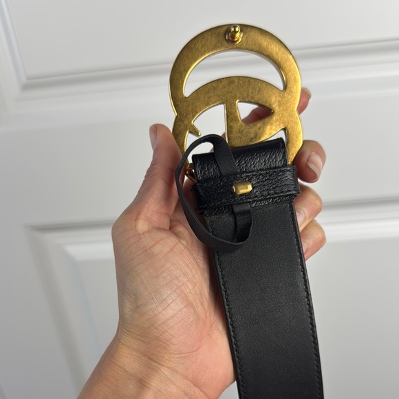 Gucci Black Leather Belt with Gold GG Buckle - Picture 4 of 4